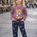 2pcs pull moschino + jean bleu